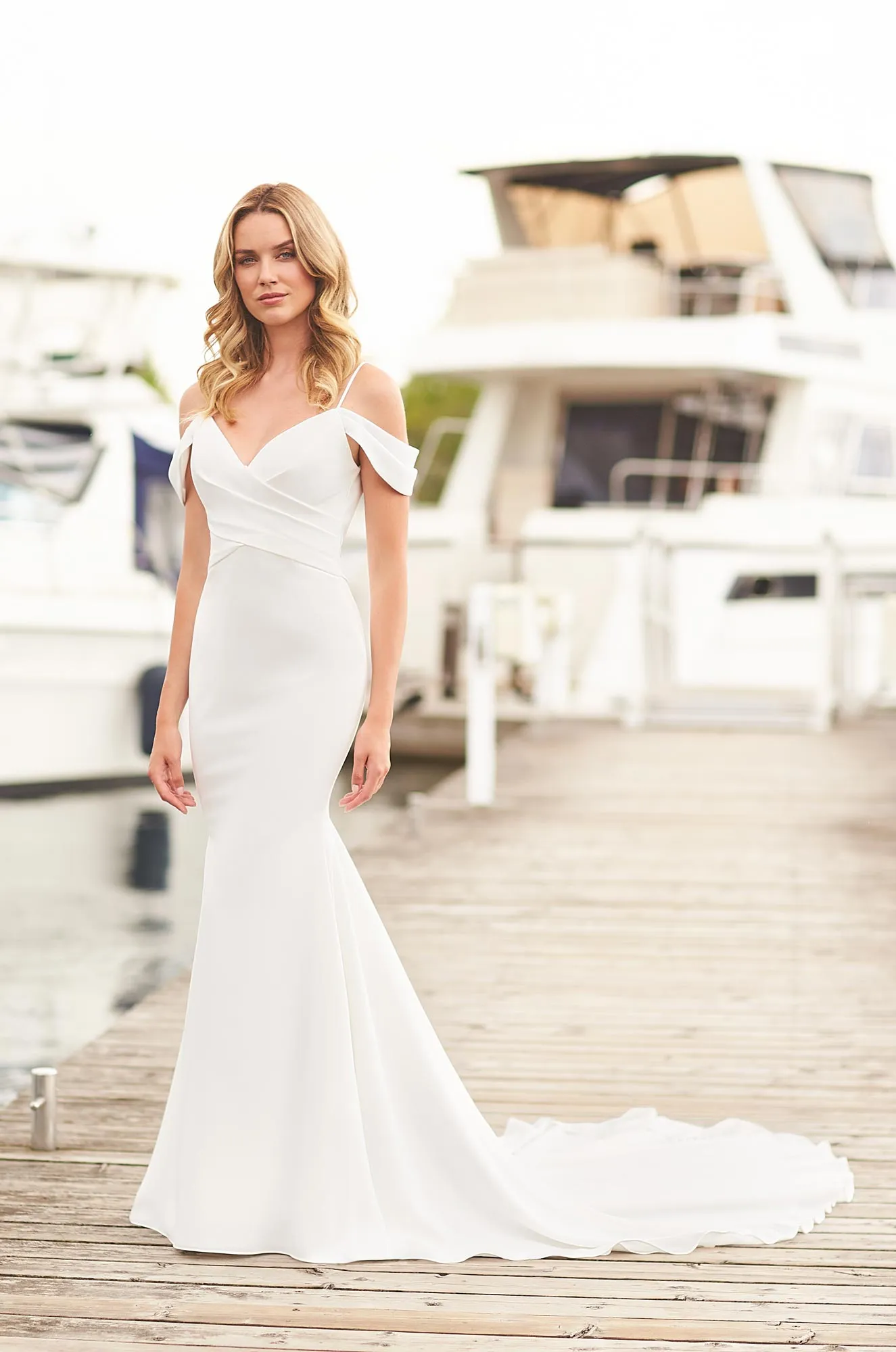 Style 2379 – Paloma Blanca