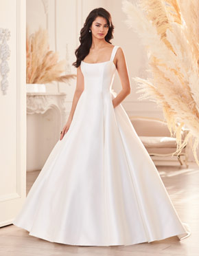 Buying A Wedding Gown For Your Body Shape: Hourglass